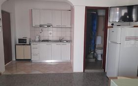 Apartments Ninske Vodice